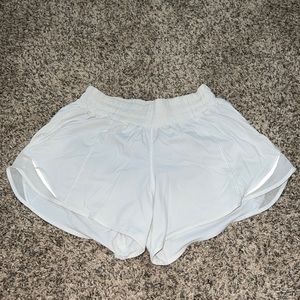 Lululemon Hotty hot shorts